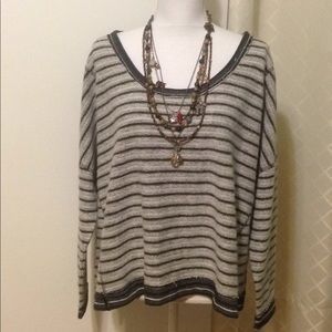 Free people slouch cropped sweater size xs
